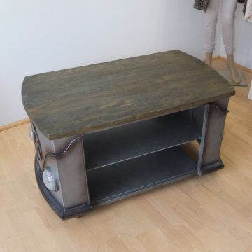 Couch Tisch Stil VW Bulli Bus Shabby Metall Holz Industriedesign Rolltisch
