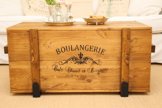 Uncle Joe´s Truhe Boulangerie Couchtisch Truhentisch im Vintage Shabby chic Style aus Massiv-Holz in braun mit Stauraum und Deckel Holzkiste Beistelltisch Landhaus Wohnzimmertisch Holztisch nussbaum - 1